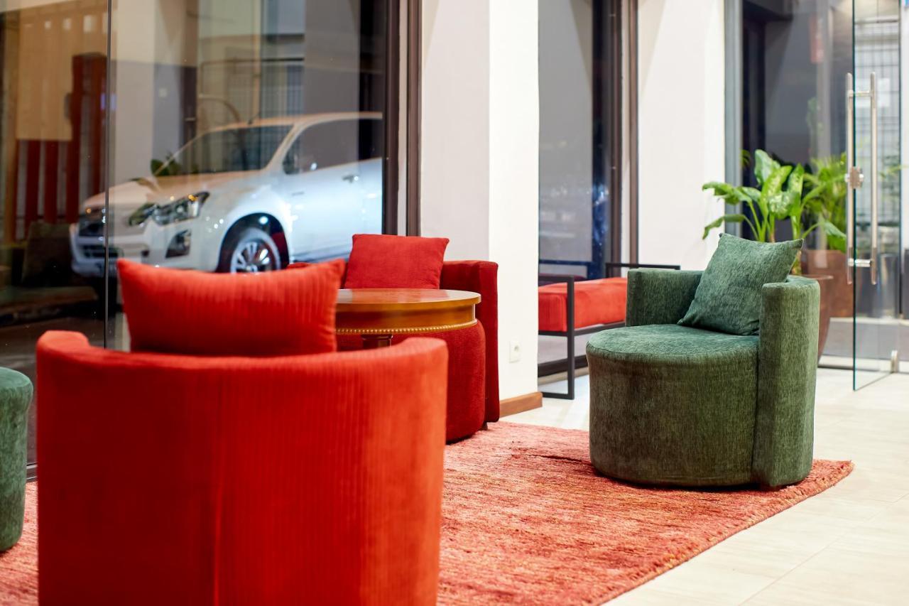 Anjary Hotel Антананариву Экстерьер фото