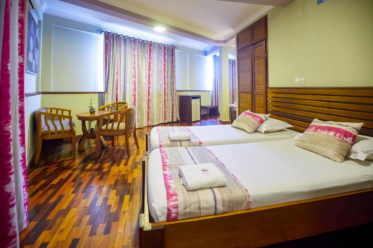 Anjary Hotel Антананариву Экстерьер фото