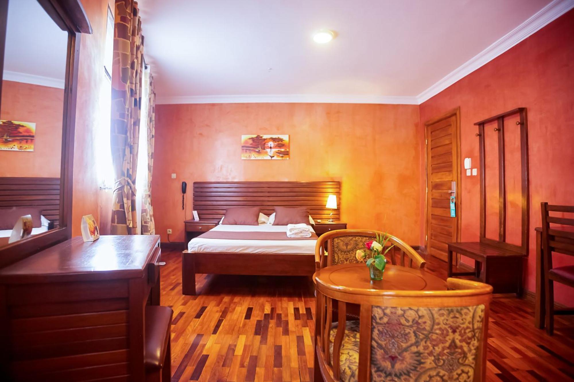 Anjary Hotel Антананариву Экстерьер фото