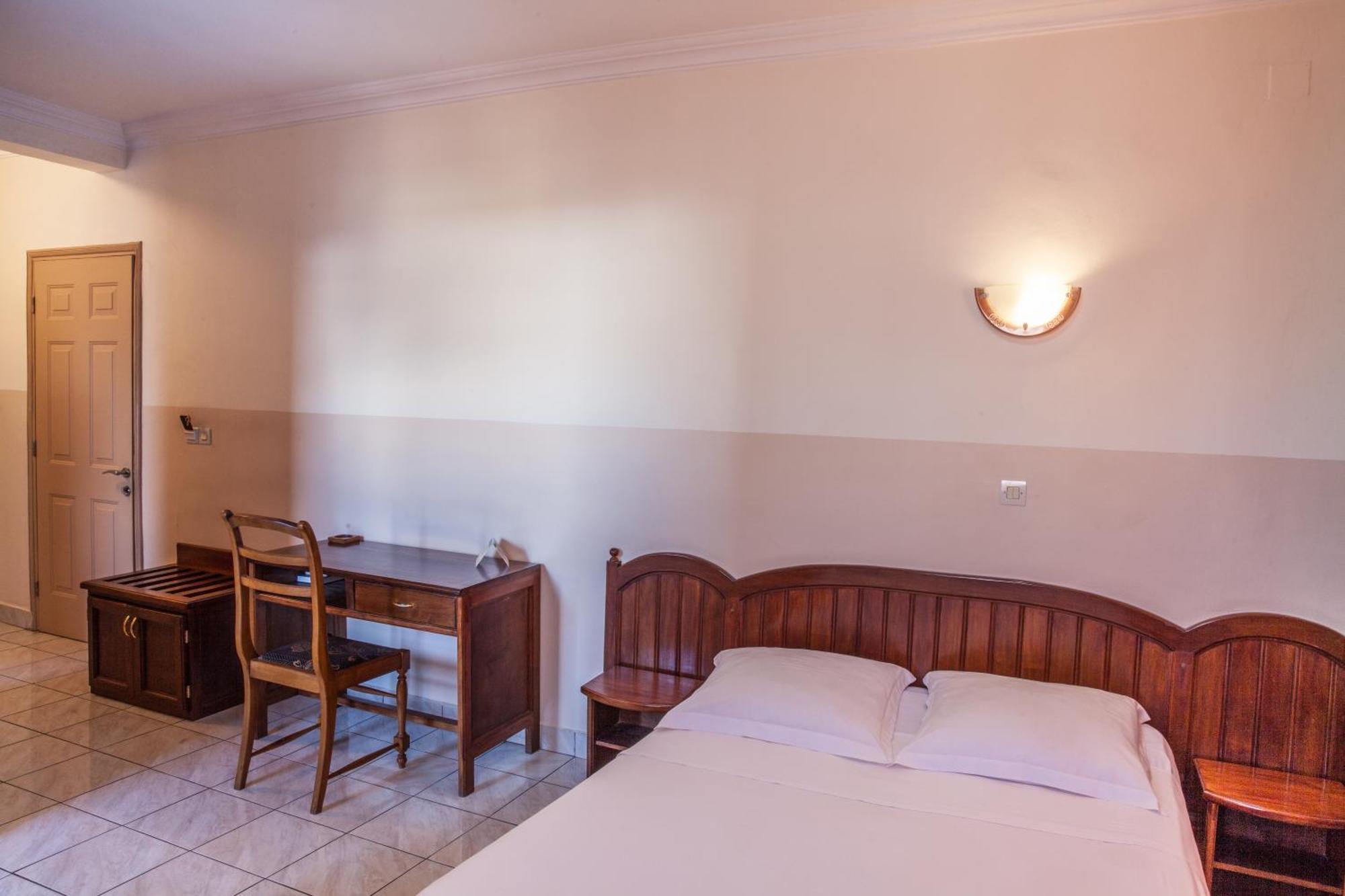 Anjary Hotel Антананариву Номер фото