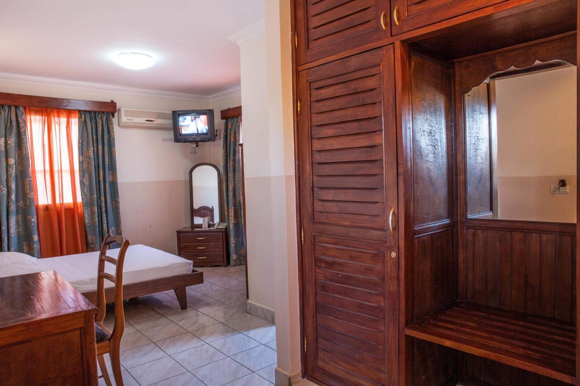 Anjary Hotel Антананариву Номер фото