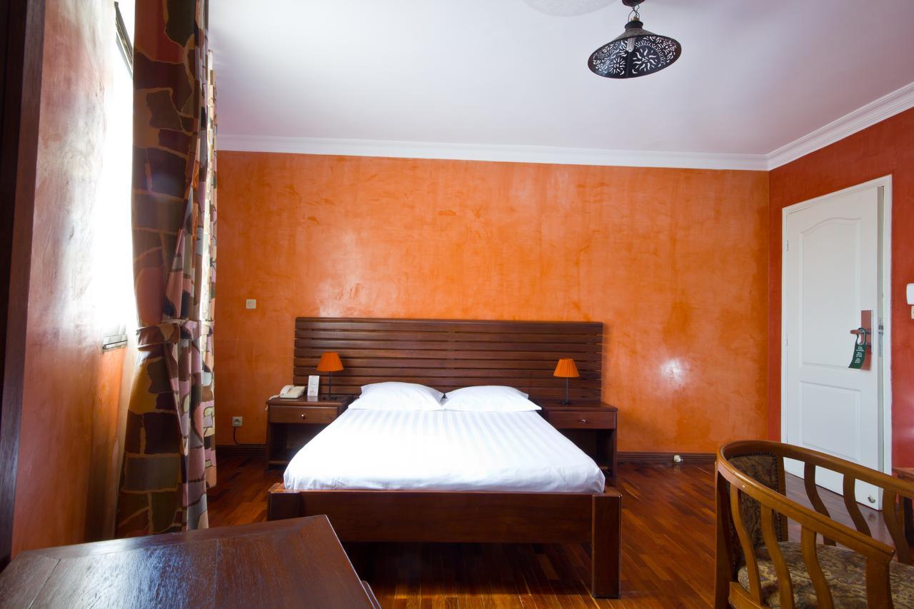 Anjary Hotel Антананариву Экстерьер фото