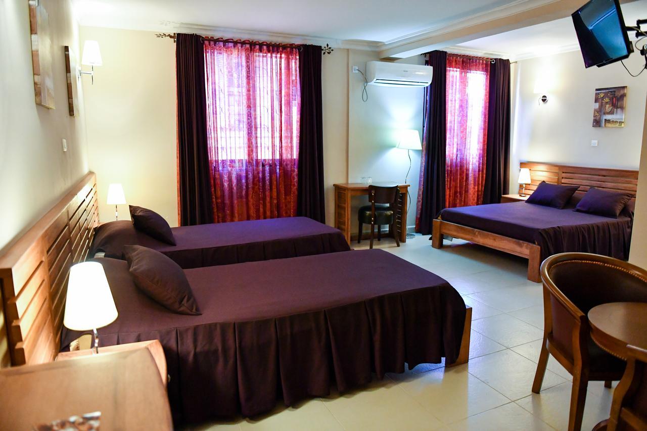 Anjary Hotel Антананариву Экстерьер фото